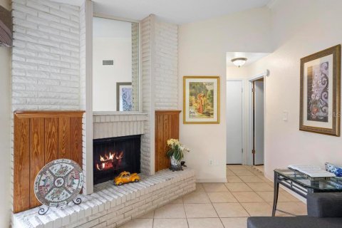 Condo in Orlando, Florida, 2 bedrooms  № 1733224 - photo 6