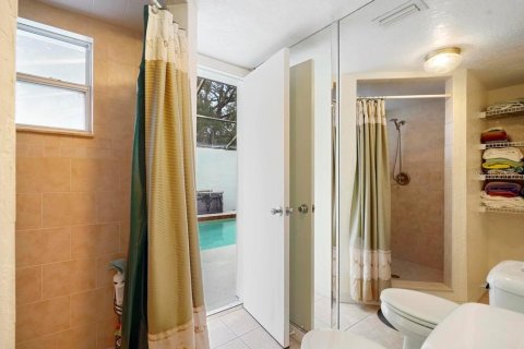 Condo in Orlando, Florida, 2 bedrooms  № 1733224 - photo 19