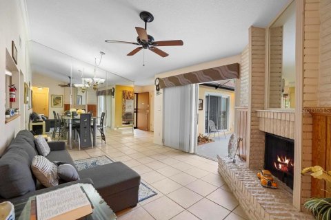 Condo in Orlando, Florida, 2 bedrooms  № 1733224 - photo 5