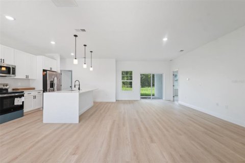 House in Ocala, Florida 4 bedrooms, 162.67 sq.m. № 1904214 - photo 12