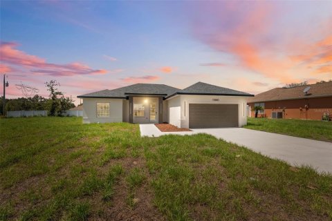 House in Ocala, Florida 4 bedrooms, 162.67 sq.m. № 1904214 - photo 1