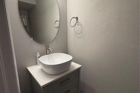 Снять в аренду таунхаус в Тампа, Флорида 11 комнат, 137.5м2, № 2151188 - фото 22