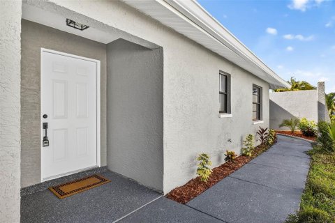 Villa ou maison à vendre à New Port Richey, Floride: 3 chambres, 161.19 m2 № 1884108 - photo 8