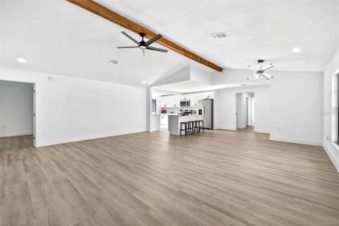 Villa ou maison à vendre à New Port Richey, Floride: 3 chambres, 161.19 m2 № 1884108 - photo 25