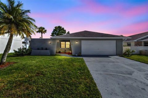 Villa ou maison à vendre à New Port Richey, Floride: 3 chambres, 161.19 m2 № 1884108 - photo 5