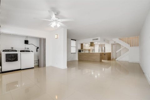 Copropriété à louer à Aventura, Floride: 3 chambres, 123.56 m2 № 1797740 - photo 6