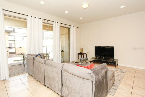 Townhouse in Kissimmee, Florida 4 bedrooms, 195.28 sq.m. № 1219972 - photo 6