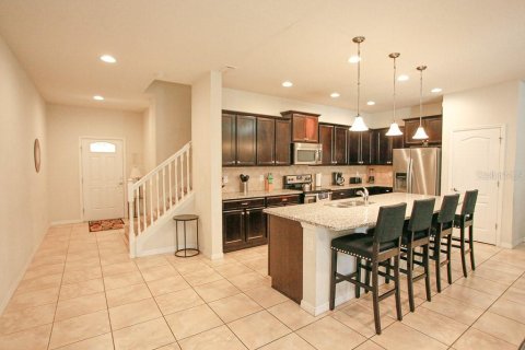 Townhouse in Kissimmee, Florida 4 bedrooms, 195.28 sq.m. № 1219972 - photo 4
