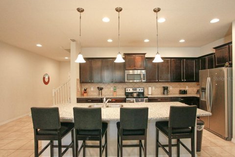 Townhouse in Kissimmee, Florida 4 bedrooms, 195.28 sq.m. № 1219972 - photo 3