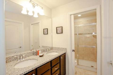 Townhouse in Kissimmee, Florida 4 bedrooms, 195.28 sq.m. № 1219972 - photo 16