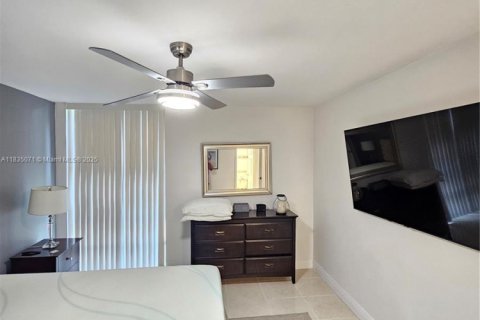 Copropriété à vendre à Sunny Isles Beach, Floride: 1 chambre, 67.35 m2 № 1958244 - photo 4