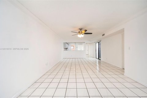 Villa ou maison à louer à Miami, Floride: 3 chambres, 135.45 m2 № 2085571 - photo 8
