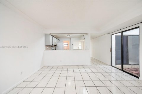 Villa ou maison à louer à Miami, Floride: 3 chambres, 135.45 m2 № 2085571 - photo 7