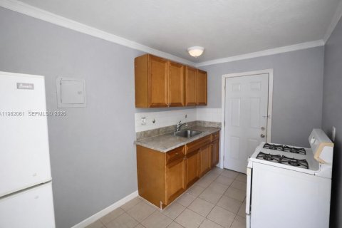 Appartement à louer à Miami, Floride: 1 chambre № 2045213 - photo 2