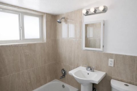 Appartement à louer à Miami, Floride: 1 chambre № 2045213 - photo 8