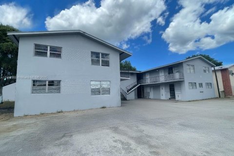 Appartement à louer à Belle Glade, Floride: 1 chambre, 62.24 m2 № 1932007 - photo 1