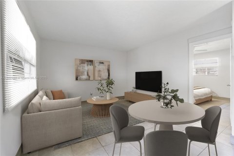 Appartement à louer à Belle Glade, Floride: 1 chambre, 62.24 m2 № 1932007 - photo 2