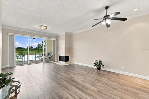 Copropriété à vendre à Lake Mary, Floride: 2 chambres, 108.05 m2 № 2411559 - photo 6