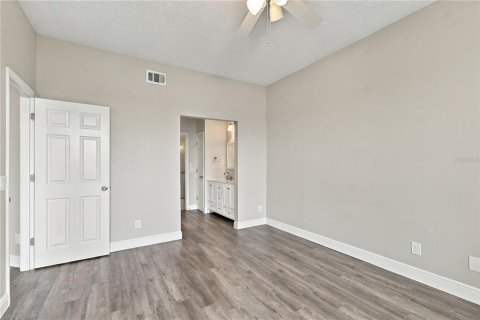 Copropriété à vendre à Lake Mary, Floride: 2 chambres, 108.05 m2 № 2411559 - photo 16