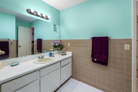 House in Palm Coast, Florida 4 bedrooms, 193.33 sq.m. № 2258440 - photo 15
