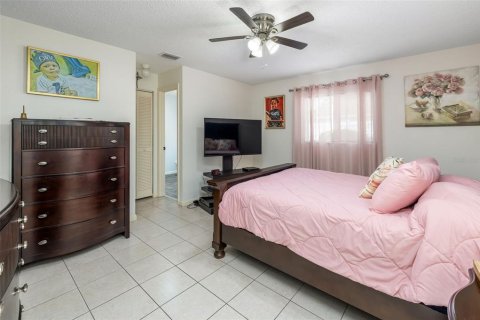 House in Palm Coast, Florida 4 bedrooms, 193.33 sq.m. № 2258440 - photo 26