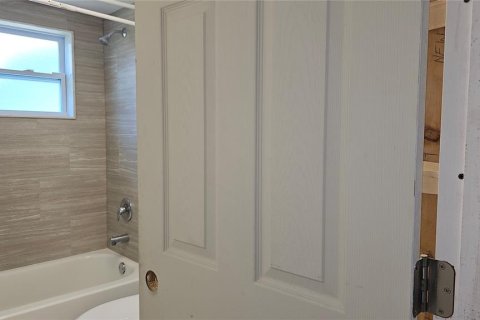 Купить виллу или дом в Холидэй, Флорида 5 комнат, 123.93м2, № 2112669 - фото 19