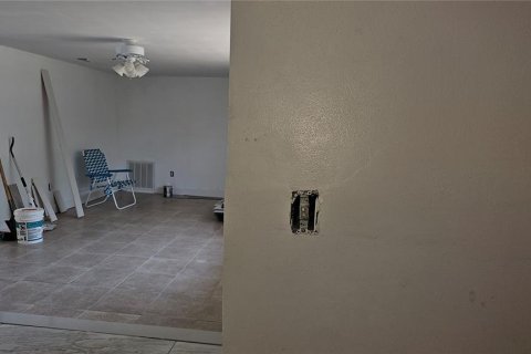 Купить виллу или дом в Холидэй, Флорида 5 комнат, 123.93м2, № 2112669 - фото 18