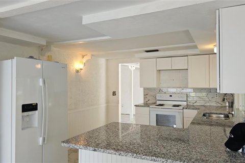 Купить виллу или дом в Холидэй, Флорида 5 комнат, 123.93м2, № 2112669 - фото 16