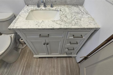 Купить виллу или дом в Холидэй, Флорида 5 комнат, 123.93м2, № 2112669 - фото 21