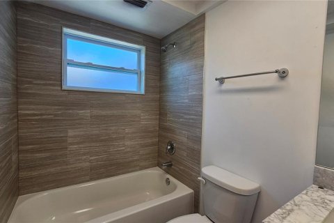 Купить виллу или дом в Холидэй, Флорида 5 комнат, 123.93м2, № 2112669 - фото 20
