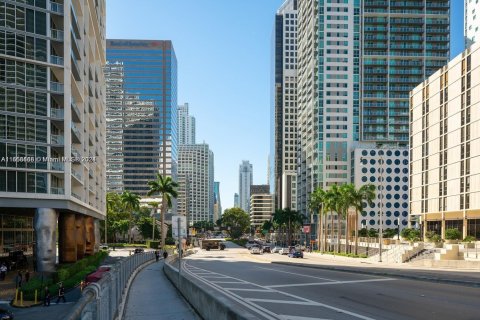 Condominio en alquiler en Miami, Florida, 2 dormitorios, 153.66 m2 № 2253080 - foto 23