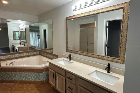 Casa en venta en Apopka, Florida, 3 dormitorios, 153.94 m2 № 1908143 - foto 10