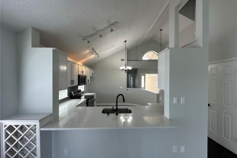 Casa en venta en Apopka, Florida, 3 dormitorios, 153.94 m2 № 1908143 - foto 8