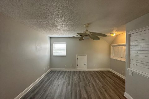 Casa en venta en Apopka, Florida, 3 dormitorios, 153.94 m2 № 1908143 - foto 15