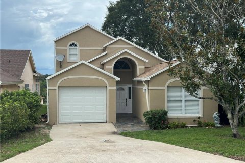 Villa ou maison à vendre à Apopka, Floride: 3 chambres, 153.94 m2 № 1908143 - photo 1