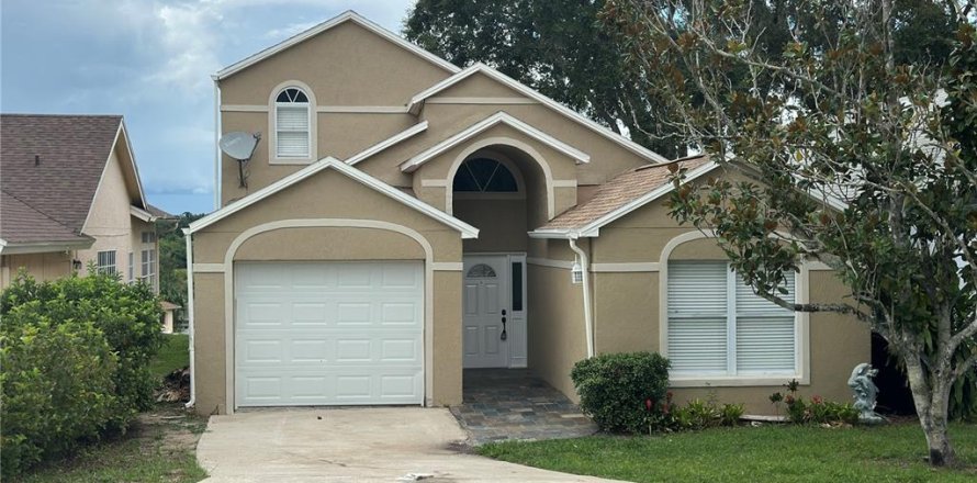 Casa en Apopka, Florida 3 dormitorios, 153.94 m2 № 1908143