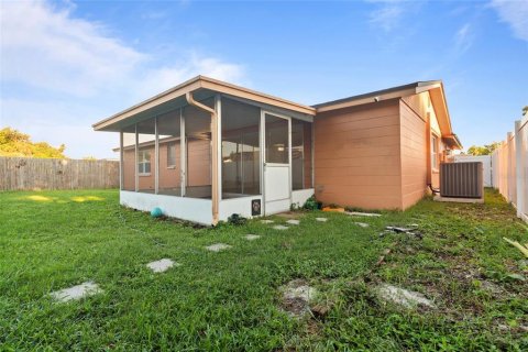 Villa ou maison à vendre à Holiday, Floride: 2 chambres, 105.91 m2 № 1907042 - photo 29