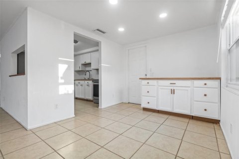 Villa ou maison à vendre à Holiday, Floride: 2 chambres, 105.91 m2 № 1907042 - photo 17