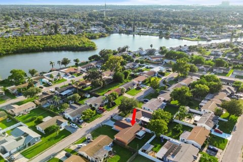 Villa ou maison à vendre à Holiday, Floride: 2 chambres, 105.91 m2 № 1907042 - photo 7