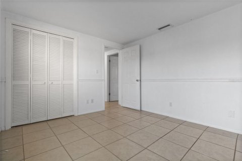 Villa ou maison à vendre à Holiday, Floride: 2 chambres, 105.91 m2 № 1907042 - photo 12