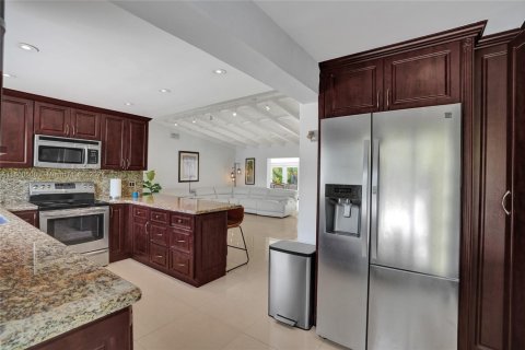 Villa ou maison à vendre à North Miami, Floride: 4 chambres, 188.41 m2 № 1935972 - photo 14
