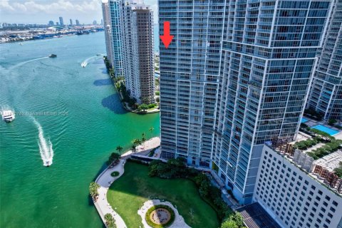 Copropriété à vendre à Miami, Floride: 2 chambres, 117.89 m2 № 1925220 - photo 6