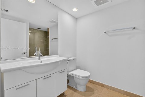 Copropriété à vendre à Miami, Floride: 2 chambres, 117.89 m2 № 1925220 - photo 28