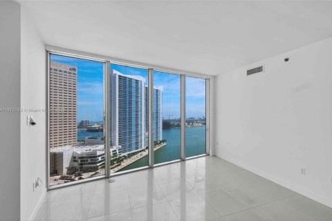 Copropriété à vendre à Miami, Floride: 2 chambres, 117.89 m2 № 1925220 - photo 18