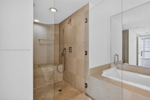 Copropriété à vendre à Miami, Floride: 2 chambres, 117.89 m2 № 1925220 - photo 22