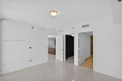 Copropriété à vendre à Miami, Floride: 2 chambres, 117.89 m2 № 1925220 - photo 24
