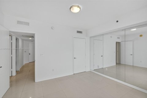 Copropriété à vendre à Miami, Floride: 2 chambres, 117.89 m2 № 1925220 - photo 27