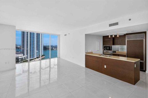 Copropriété à vendre à Miami, Floride: 2 chambres, 117.89 m2 № 1925220 - photo 7