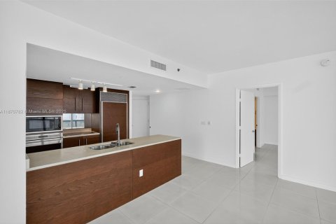 Copropriété à vendre à Miami, Floride: 2 chambres, 117.89 m2 № 1925220 - photo 11
