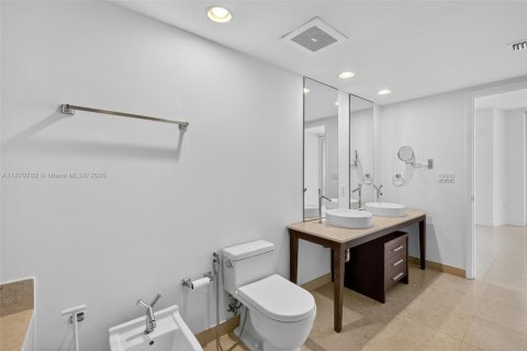 Copropriété à vendre à Miami, Floride: 2 chambres, 117.89 m2 № 1925220 - photo 23